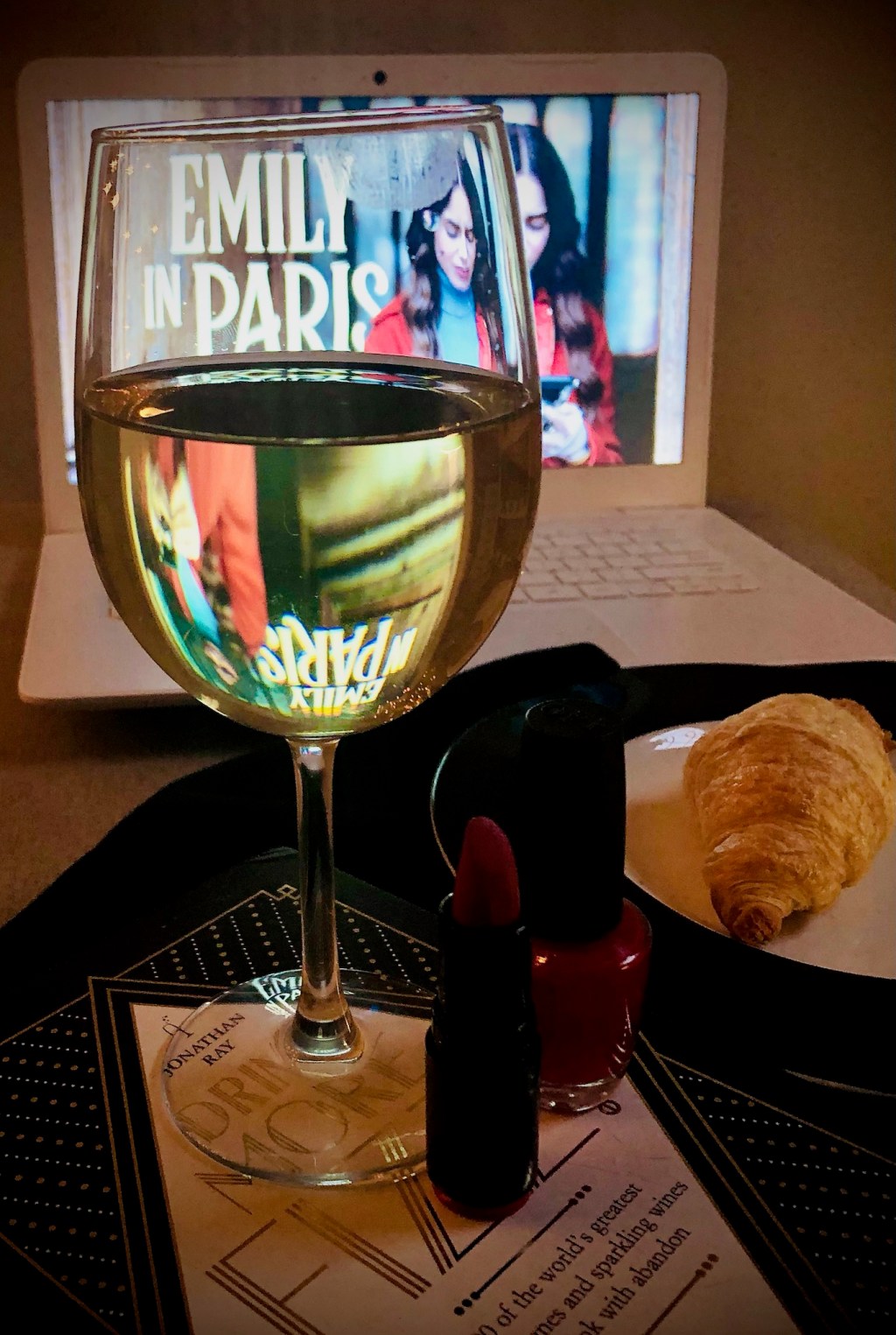 French Wines 101: are you smarter than an Emily&nbsp;Cooper?